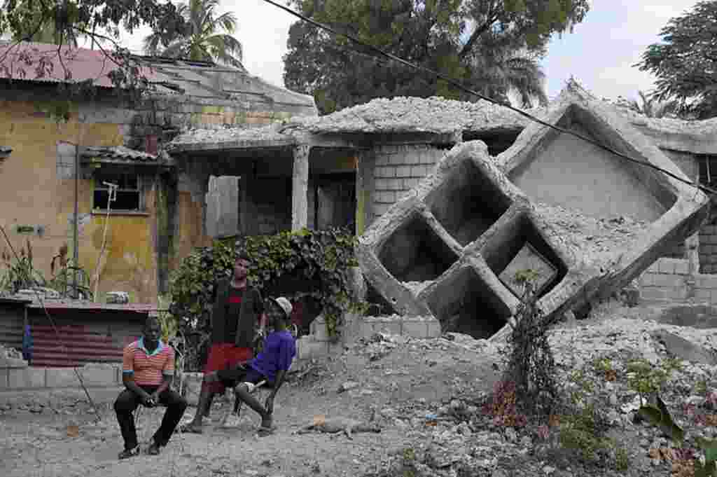 El 12 de enero se conmemorará el segundo aniversario del devastador terremoto que mató a más de 300.000 personas. Remoción de escombros sigue siendo una prioridad en los esfuerzos de reconstrucción.