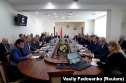 BELARUS -- Representatives of Russian Transneft, Ukranian Ukrtransnafta, Polish Pern and Belarusian Belneftekhim gather to hold talks on fixing tainted oil supplies to Europe, in Minsk, April 26, 2019