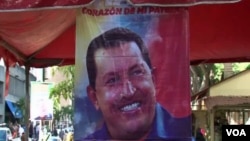 Áp phích tranh cử của ông Chavez tại Caracas