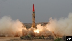 파키스탄 군 당국의 미사일 시험발사 장면. (자료사진)