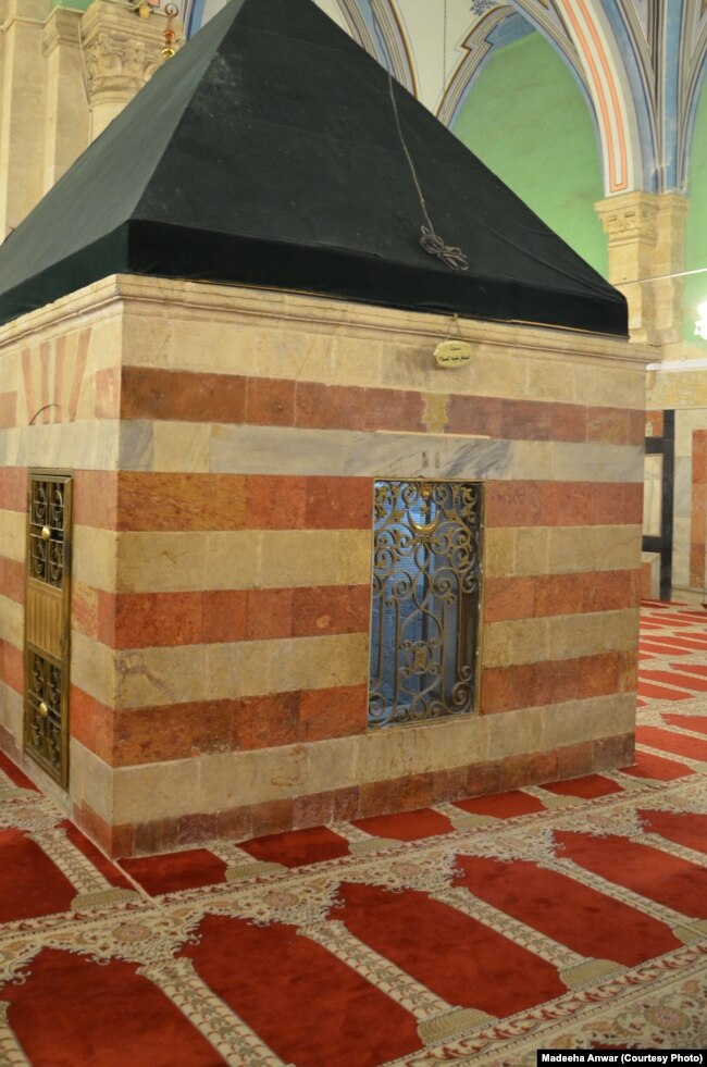 حضرت اسحقٰ علیہ السلام کا مرقد
