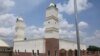 Pastor Katolik Bantu Muslim Bangun Masjid di Nigeria
