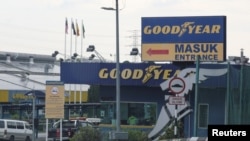 မလေးရှားနိုင်ငံ Shah Alam မြို့က Goodyear Tier & Rubber ကုမ္ပဏီ မြင်ကွင်း။ (မေ ၀၆၊ ၂၀၂၁) 