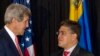 Kerry: Si Snowden llega a Venezuela lo deben devolver