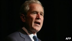 Cựu Tổng thống Bush nói sau khi đã quảng bá quyển hồi ký “Decision Points” xong, ông sẽ trở lại với cuộc sống thầm lặng hiện nay