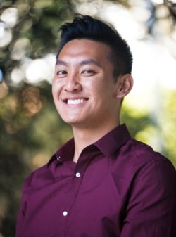 លោក Ethan Chhan ប្រធាន​ផ្នែក​ទំនាក់ទំនង​សង្គម​នៃ​សមាគម​និស្សិត Cambodian Awareness Organization និង​ជា​និស្សិត​បរិញ្ញាបត្រ​ផ្នែក​វិទ្យាសាស្ត្រ​ឱសថសាស្ត្រ​នៃ​សាកល​វិទ្យាល័យ University of California, Irvine។ (រូបថត​ផ្តល់ឲ្យ)