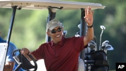 Barack Obama au Farm Neck Golf Club sur l'île de Martha's Vineyard, le 14 août 2015. 