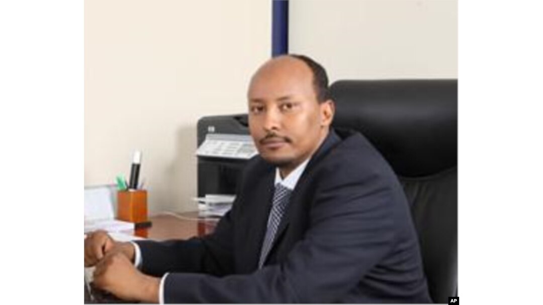 Cawayska Washington: C/rashiid Dahabshiil
