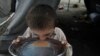 غذائی قلت کے شکار پاکستانی بچوں کے لیے امریکی اعانت