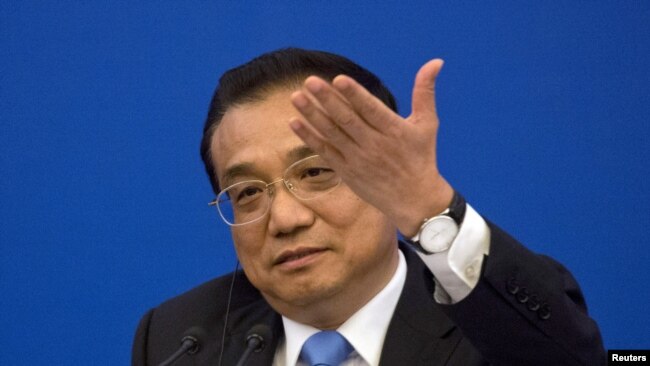 中国总理李克强在北京人大会堂召开的中欧企业家圆桌会议上讲话。(2018年7月16日)