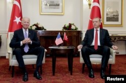 (ARŞİV) Joe Biden ABD Başkan Yardımcısı görevindeyken 31 Mart 2016'da Washington'da Cumhurbaşkanı Erdoğan'la görüşmüştü