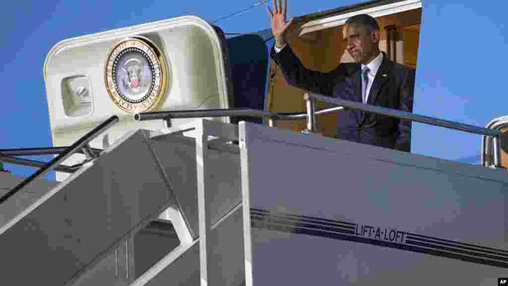 Barack Obama à l&#39;aéroport internationale Jomo Kenyatta, Nairobi, 24 juillet 2015