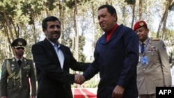 Махмуд Ахмадинежад и Уго ЧАвес