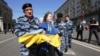Москва первомайская: ликование и протест 