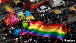 Des participants à une manifestation pro-LGBT à Mumbai, en Inde, le 31 janvier 2015.