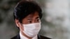 Bộ trưởng Y tế Nhật: chất lạ trong lọ đựng vaccine ở Okinawa có thể do kim tiêm