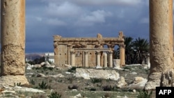 Kuil kuno Baal Shamin di kota Palmyra, Suriah yang dihancurkan oleh militan ISIS (foto: dok).