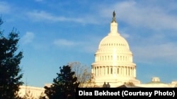 The U.S. Capitol dome is seen at dawn in Washington, D.C., Nov 17, 2017. (Photo: Diaa Bekheet)