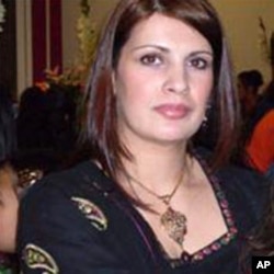 Samina Akhter, founder of Samina pure mineral makeup