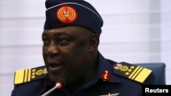 Hafsan Hafsoshin Najeriya Air Marshal Alex Badeh