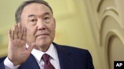 Qozog'iston Prezidenti Nursulton Nazarboyev