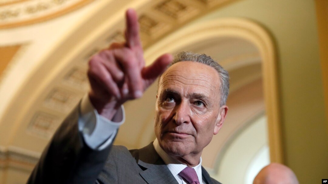 El líder de la moniría demócrata en el Senado, Chuck Schumer, expresó su oposición a la nominación del juez Brett Kavanaugh para la Corte Suprema de EE.UU.