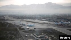 کابل کے حامد کرزئی ایرپورٹ کا فضا سے ایک منظر (رائٹرز)
