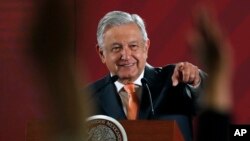 El presidente mexicano, Andrés Manuel López Obrador, afirmó que su gobierno también tiene empleos disponibles para los mexicanos en la frontera sur del país.