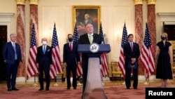 Держсекретар США Майк Помпео та інші високопосадовці США оголосили нові санкції проти Ірану в понеділок