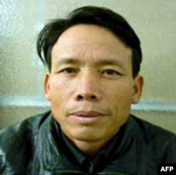 Ông Ðoàn Văn Vươn và 3 người thân khác đang chờ bị đưa ra xét xử về tội danh cố ý mưu sát