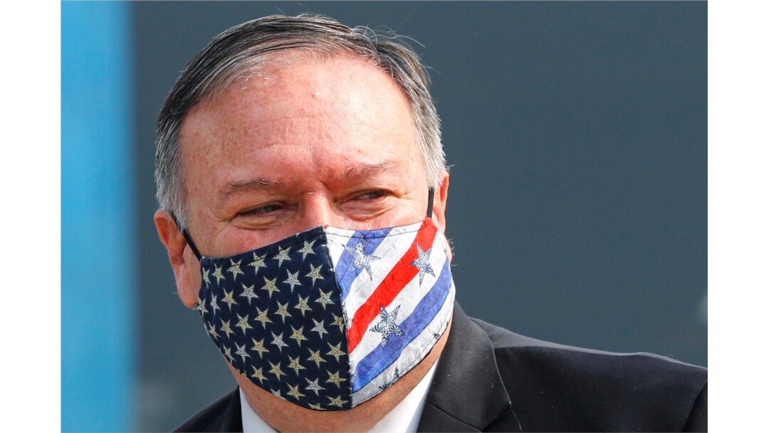 Menlu AS Mike Pompeo, tiba di bandara di New Delhi, India, Senin, 26 Oktober 2020. (Adnan Abidi / Pool via AP)