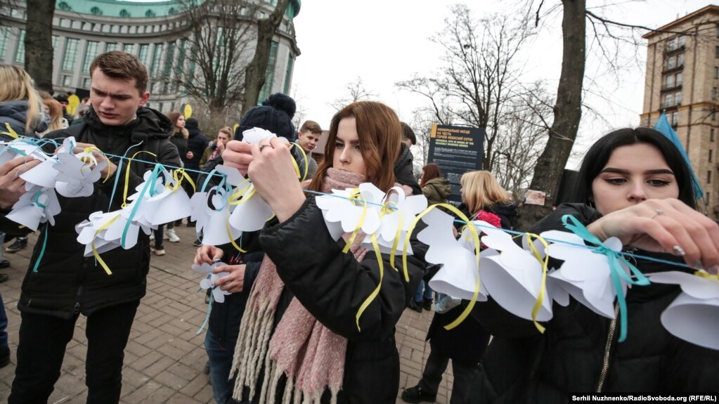 Голос Америки: Украина помнит февраль 2014-го: расстрел Майдана и аннексия Крыма 