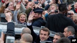 En images: la France élit son nouveau président