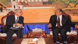 US and Laos to Strengthen Relations and Cooperation