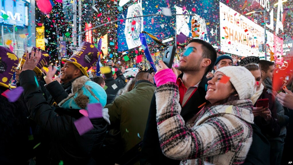 Gjatë festimeve në Times Square më 1 janar 2017