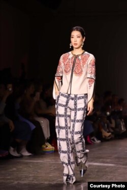 Busana karya Alleira di New York Fashion Week 2019 (Courtesy: IFG).