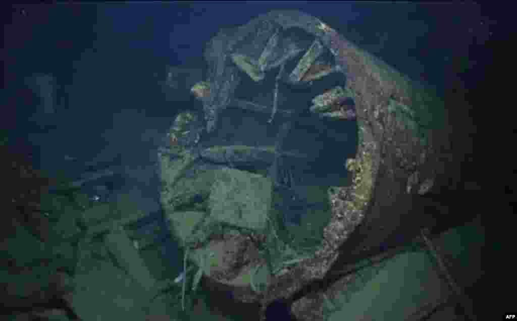 This frame grab taken from handout video streamed live shows images of the presumed World War II battleship Musashi on the sea bed in the Sibuyan Sea. The torn wreck of Japan&#39;s presumed Musashi battleship was shown to the world for the first time more than 70 years after it sank in a World War II sea battle off the Philippines. (Paul G. Allen handout)