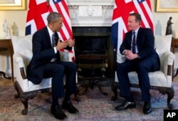 President Obama meets with British Prime Minister David Cameron at Cameron's official residence, in London, April 22, 2016.