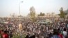 "On peut recommencer": après Béchir, les sit-in nocturnes continuent au Soudan