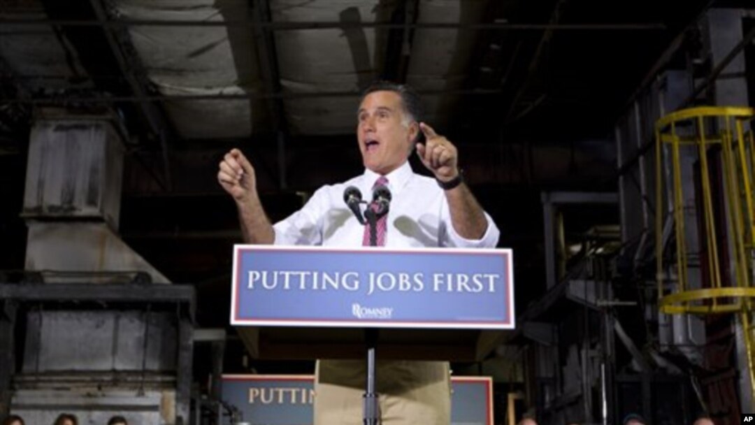 Kandidat Presiden partai Republik, Mitt Romney melakukan kampanye di Cincinnati, Ohio hari Kamis (14/6).