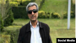 کمال جعفری یزدی، یکی از امضاکنندگان درخواست استعفای خامنهای بود.