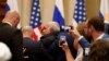Wartawan AS Dipaksa Keluar Sebelum Jumpa Pers Trump-Putin
