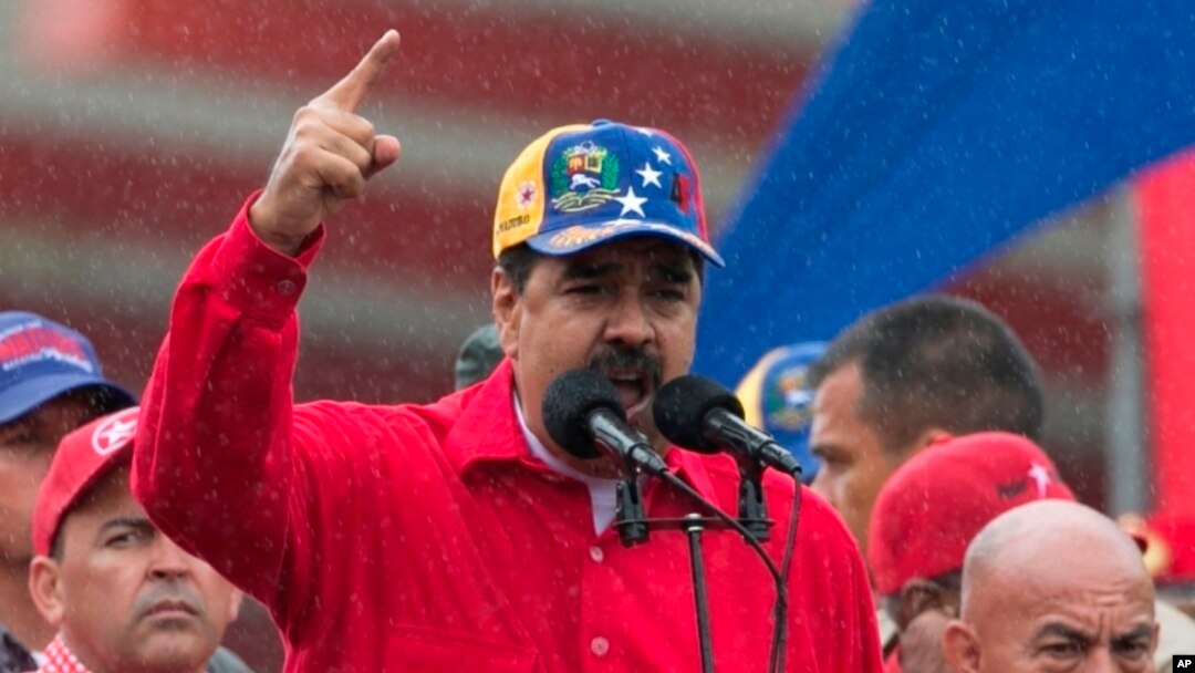 El presidente Maduro ya había descalificado a Almagro como "almugre" en otras ocasiones, pero ahora también lo llamó "bandido" y "traidor".