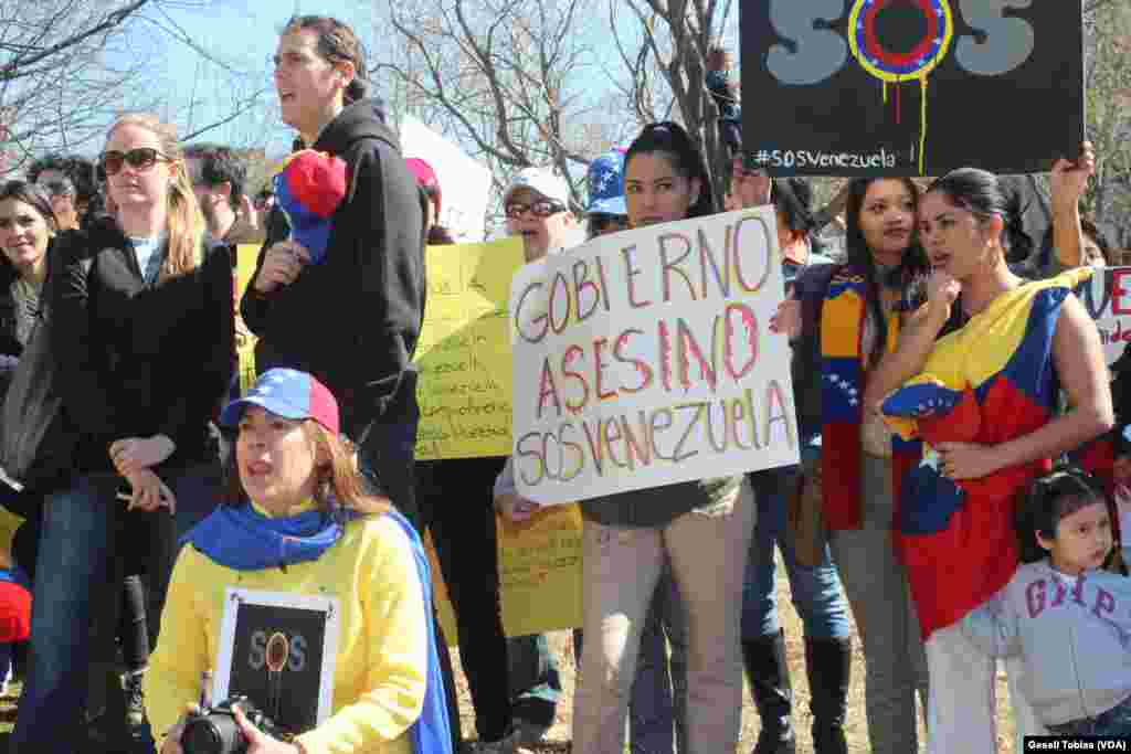 Venezolanos marchan en Washington DC