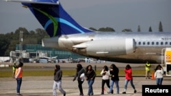 Los primeros migrantes de El Salvador y Honduras llegaron el martes a Guatemala. Foto de archivo. Reuters.