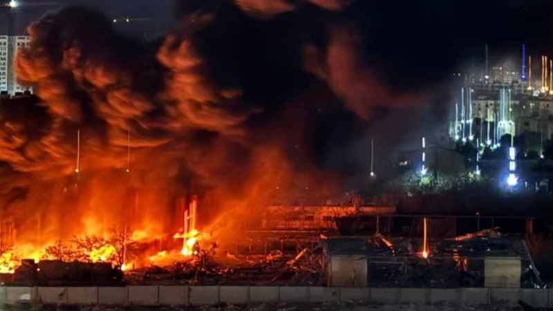 ارتش اسرائیل از حمله به مقرهای تأمین مالی و کشتن فرماندهان قرارگاه‌های نفتی و نظامی جمهوری اسلامی خبر داد