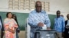Le chef de l'Etat congolais sortant Félix Tshisekedi en train de voter.
