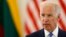 Joe Biden se reunió en Vilna con los presidentes de Lituania y Letonia.