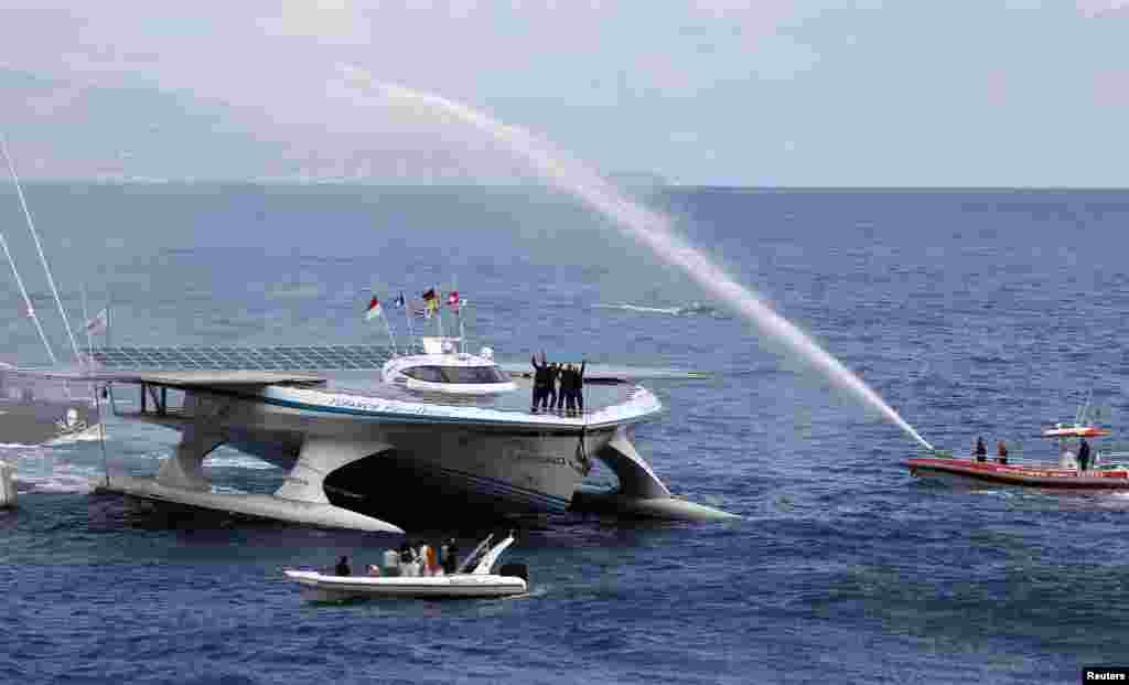 اس کشتی نے تقریباً 60 ہزار کلومیٹر کا فاصلہ 584 دنوں میں طے کیا تھا۔