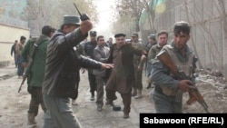 دغه چاؤدنه کې وژل شوؤ کې  پينځه ښځې ، دوه ماشومان اؤ يو دپوخ عمر تن شامل دى. 